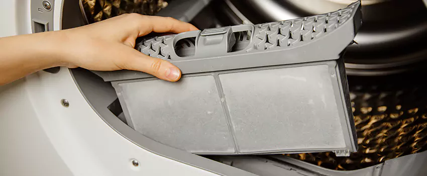 Signs Of A Clogged Dryer Lint Trap in Vernon Hills, Illinois